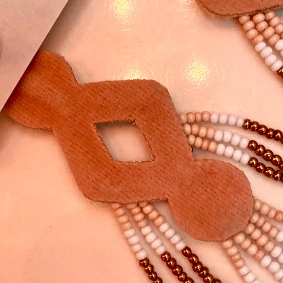 NWT Gorgeous Deepa Gurnani Beaded Chandeliers - Picture 8 of 8